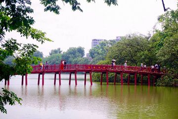 Hoan Kiem Lake